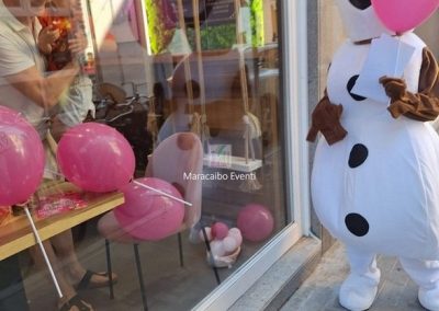 Negozi gelaterie centri commerciali Mascotte Olaf Frozen per eventi inaugurazioni negozi imprese aziende feste Ancona Macerata Ascoli Fermo Marche Pesaro Umbria Romagna